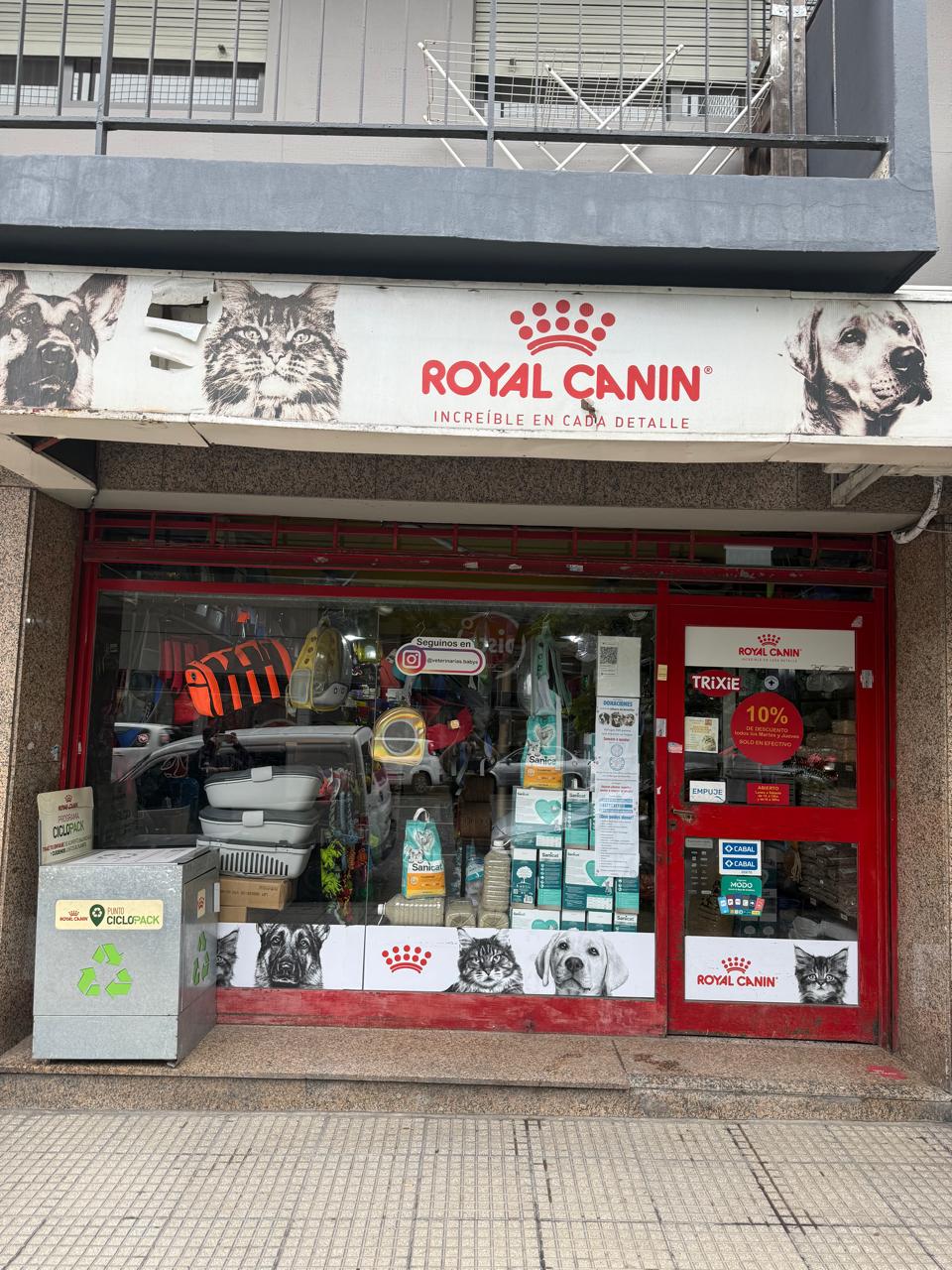 Veterinarias Baby's — fachada del local de Directorio 1268, Parque Chacabuco